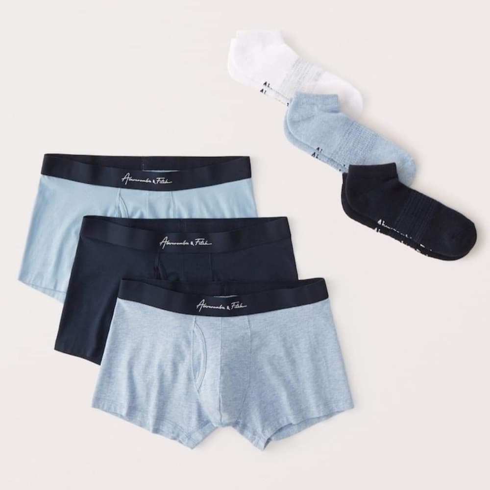 Abercrombie and Fitch Undies sock set size Medium NIP - Picture 5 of 7